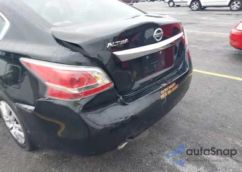 2015 Nissan Altima 2.5 S из США, поврежденный, VIN 1N4AL3AP0FN921287